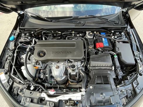 Used 2025 Honda Civic Sport image 27