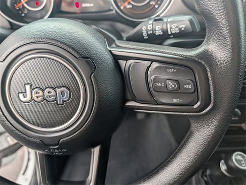 Used 2022 Jeep Wrangler Sport image 16