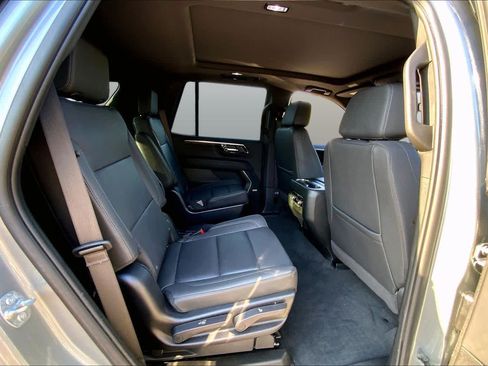 Used 2025 Chevrolet Tahoe LT w/ Comfort Package AWD/4WD image 19