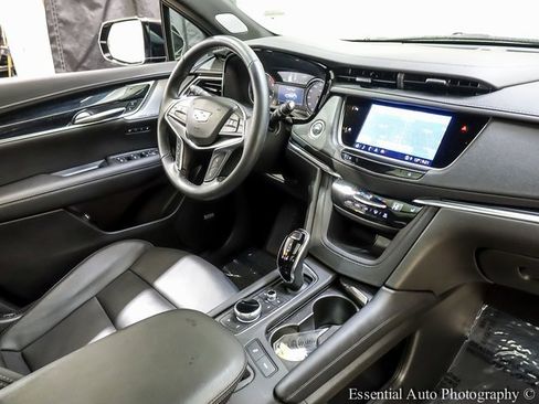 Certified 2025 Cadillac XT5 Premium Luxury image 25