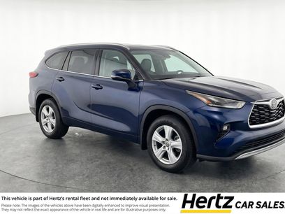 Used 2025 Toyota Highlander LE