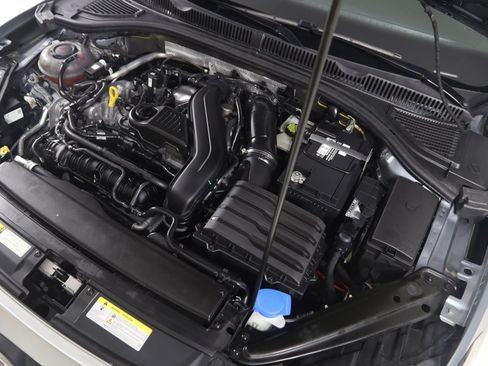 Used 2024 Volkswagen Jetta SE w/ Panoramic Sunroof Package FWD image 18
