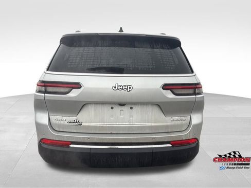 Used 2024 Jeep Grand Cherokee L Laredo image 4