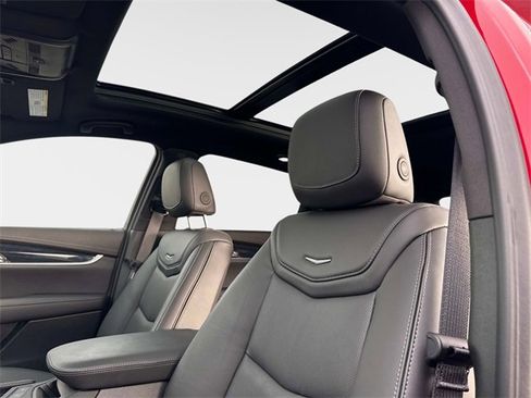 New 2025 Cadillac XT5 Premium Luxury w/ Technology Package image 17
