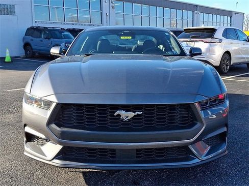 Used 2025 Ford Mustang Coupe image 2