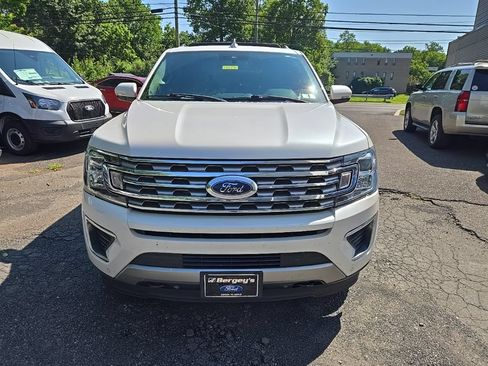 Used 2019 Ford Expedition Limited w/ Driver Assistance Package AWD/4WD image 2