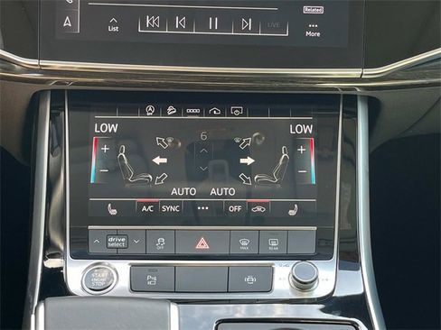 Used 2022 Audi Q7 3.0T Premium Plus image 15
