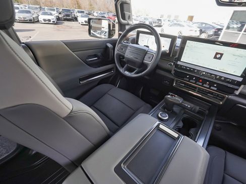 Used 2025 GMC Hummer EV 2X w/ LPO, Dark Essentials Package image 52