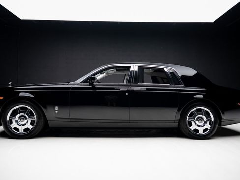 Used 2009 Rolls-Royce Phantom image 16