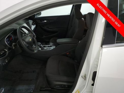 Used 2022 Chevrolet Malibu LT image 8