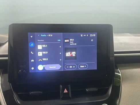 Used 2023 Toyota Corolla LE w/ Carpet Mat Package (TMS) FWD image 12