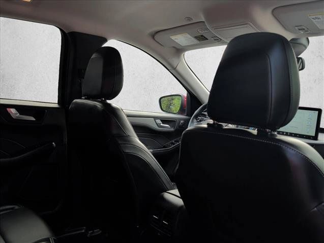 Used 2023 Ford Escape Platinum AWD/4WD image 23