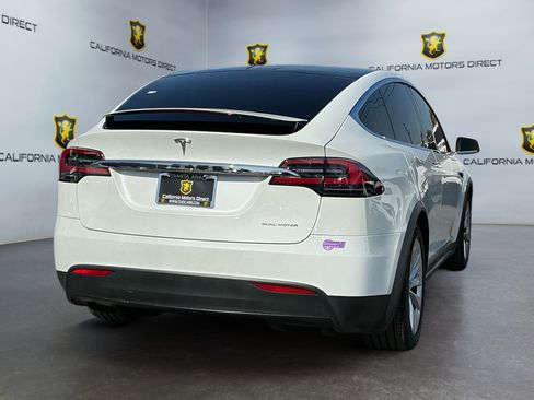 Used 2019 Tesla Model X 75D AWD/4WD image 5