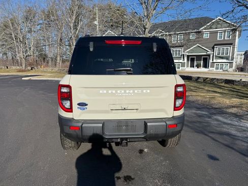 Used 2025 Ford Bronco Sport Badlands image 25