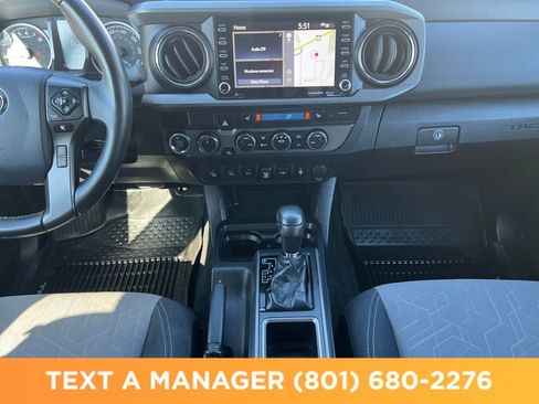 Used 2020 Toyota Tacoma TRD Sport w/ Technology Package AWD/4WD image 17