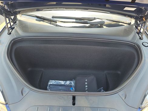 Used 2024 Tesla Model X image 22