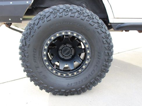 Used 2001 Jeep Cherokee Sport image 46