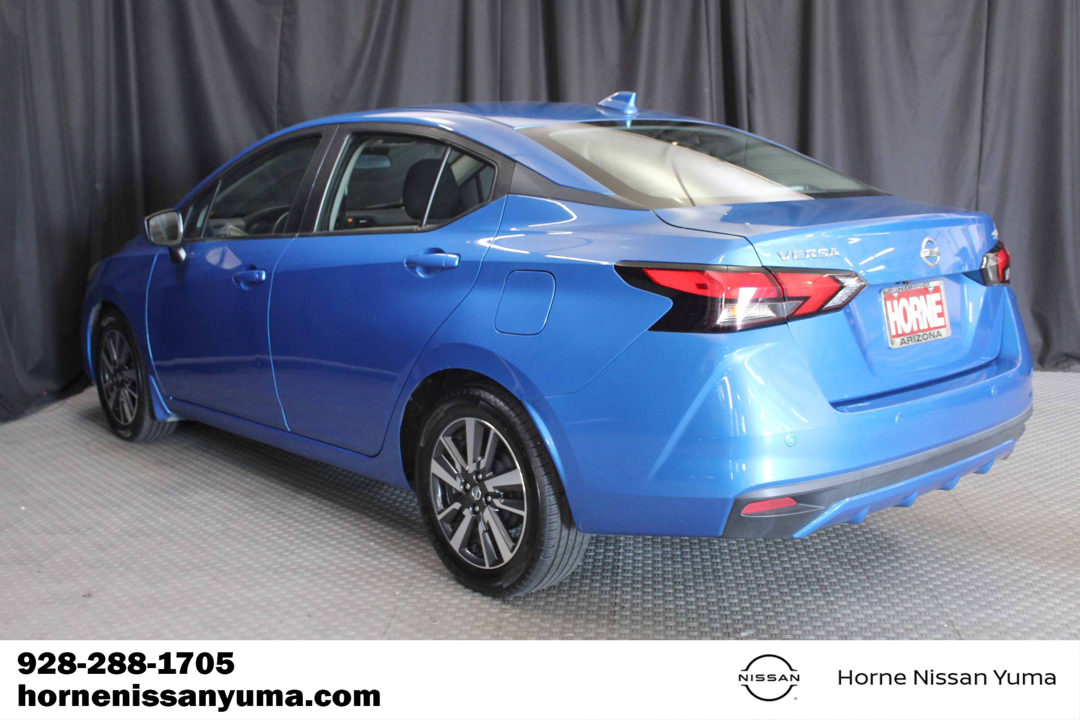 Used 2022 Nissan Versa SV FWD image 15