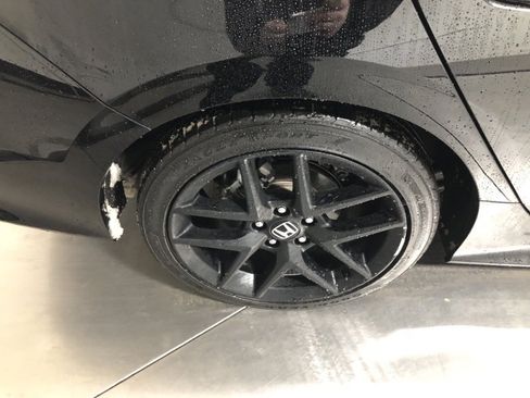 Used 2024 Honda Civic Sport image 9