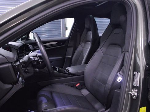 Certified 2025 Porsche Panamera 4 AWD/4WD image 16