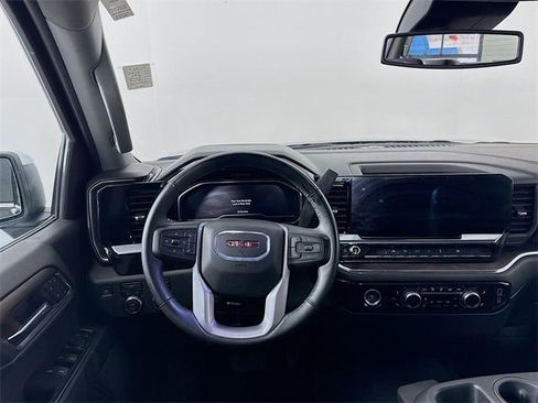 Used 2024 GMC Sierra 1500 SLT image 23