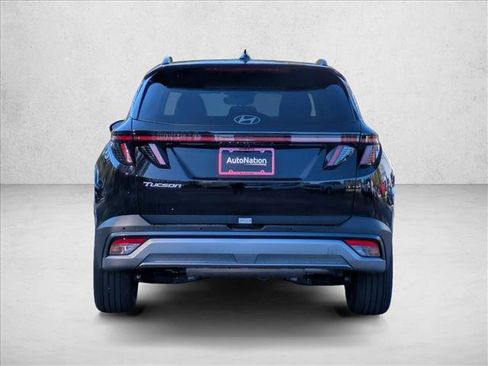 New 2026 Hyundai Tucson Limited FWD image 8