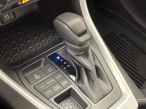 New 2025 Toyota RAV4 XLE image 15