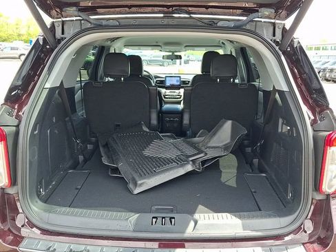 Certified 2023 Ford Explorer XLT w/ Equipment Group 202A AWD/4WD image 28