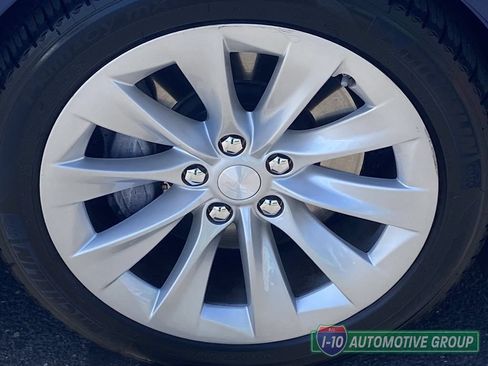 Used 2017 Tesla Model S AWD image 8