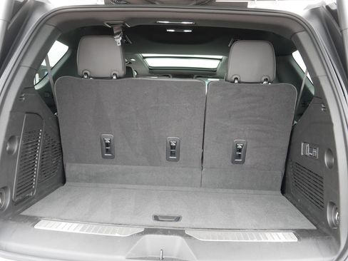 Certified 2024 Chevrolet Tahoe High Country w/ Advanced Technology Package image 18