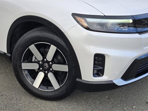 Used 2025 Honda Prologue Touring image 9