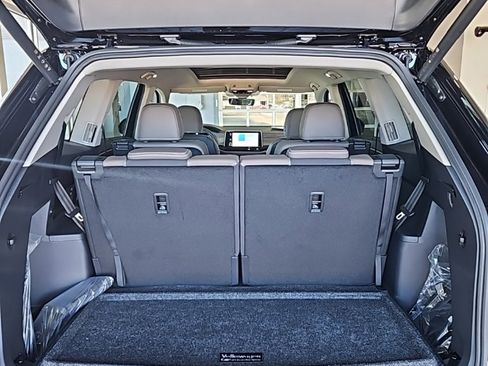 New 2026 Volkswagen Atlas SEL image 21