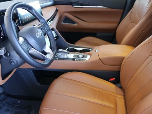 Certified 2025 INFINITI QX60 Sensory w/ Vision Package image 18
