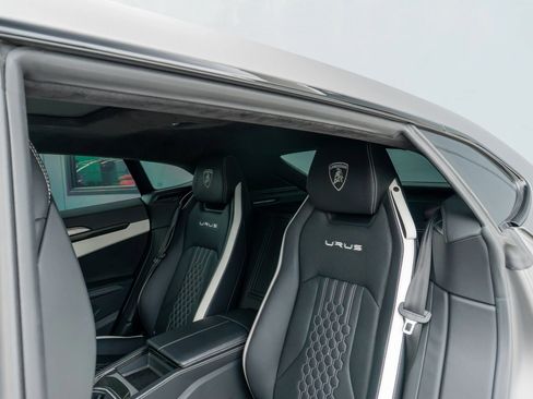 Used 2023 Lamborghini Urus S AWD/4WD image 51
