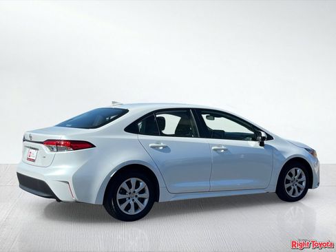 Certified 2025 Toyota Corolla LE FWD image 7