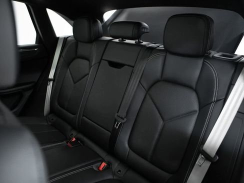 New 2026 Porsche Macan S AWD/4WD image 32