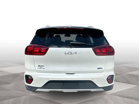 Certified 2022 Kia Niro LXS image 7