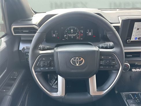 Used 2025 Toyota 4Runner SR5 image 11