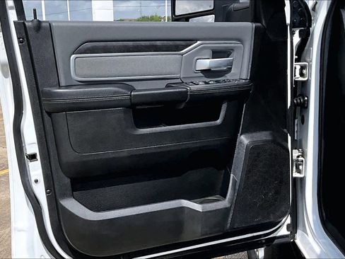 Used 2023 RAM 2500 Big Horn w/ Level 1 Equipment Group image 21