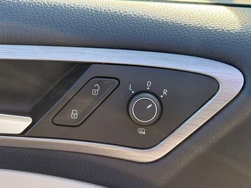 Used 2015 Volkswagen Golf TDI SE image 13