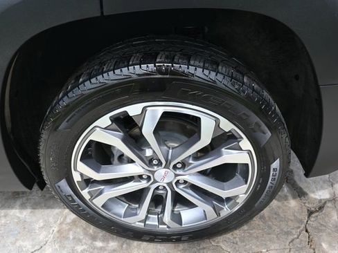 Used 2021 GMC Terrain SLT w/ Infotainment Package II AWD/4WD image 13