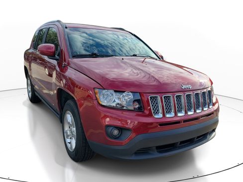Used 2016 Jeep Compass Latitude FWD image 6