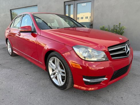 Used 2014 Mercedes-Benz C 300 4MATIC Sedan image 2