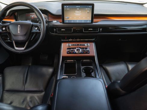 Used 2020 Lincoln Aviator Reserve w/ Equipment Group 201A RWD image 20