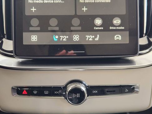 New 2026 Volvo XC90 B6 Ultra w/ Protection Package AWD/4WD image 16