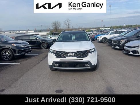 Certified 2022 Kia Sorento X-Line EX AWD/4WD image 2