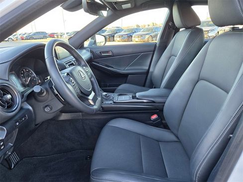 Used 2023 Lexus IS 300 300 w/ Premium Package image 9