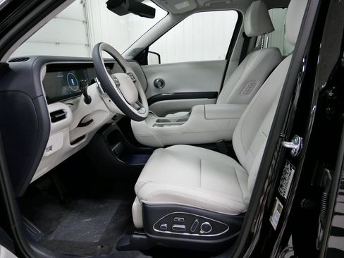 Used 2026 Hyundai Palisade Calligraphy AWD/4WD image 6