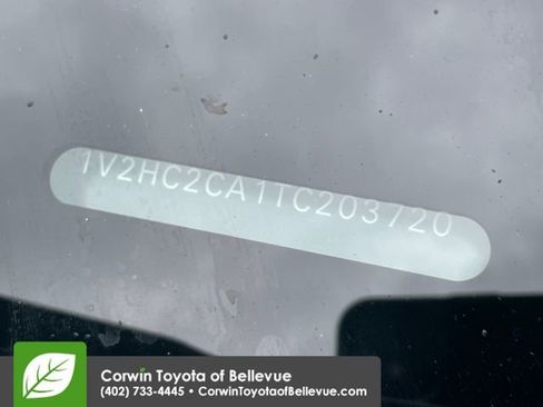 Used 2026 Volkswagen Atlas Cross Sport SE AWD/4WD image 30