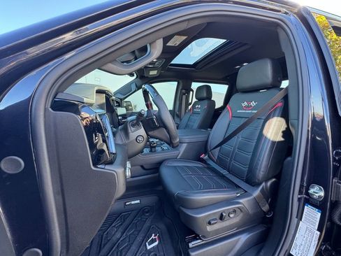 New 2026 GMC Sierra 1500 AT4 w/ Technology Package image 5